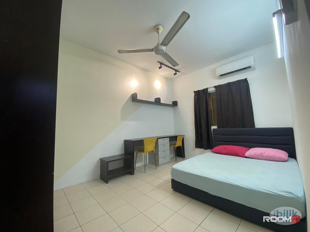 Single Room at Casa Subang, UEP Subang Jaya