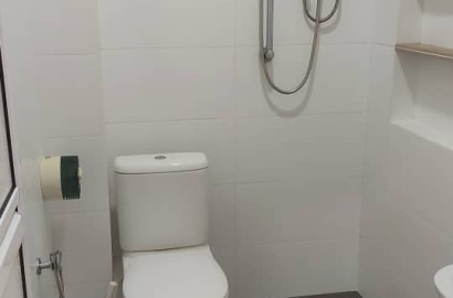 Middle Room at Pusat Bandar Puchong, Puchong