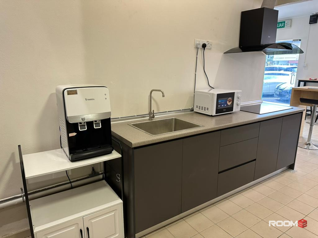 ✨ Fully Furnished with 0 Deposit Room at Damansara Utama, Jalan Kayu Ara, TTDI, Bandar Utama with private 🛁bathroom.