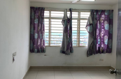 Master Room for Rent at 228 Kondominium Selayang