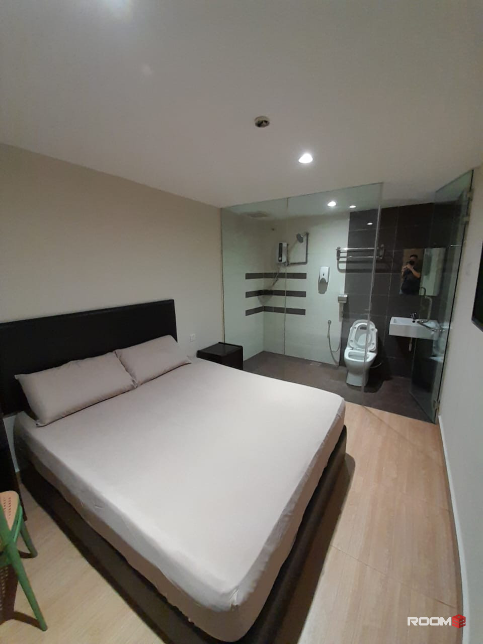 🤩MASTER ROOM FOR RENT🤩ZERO DEPOSIT APPLY✊🚗driving distance to ICITY 🚗UITM SHAH ALAM 🚗Shah AlamHospital🚗AIA