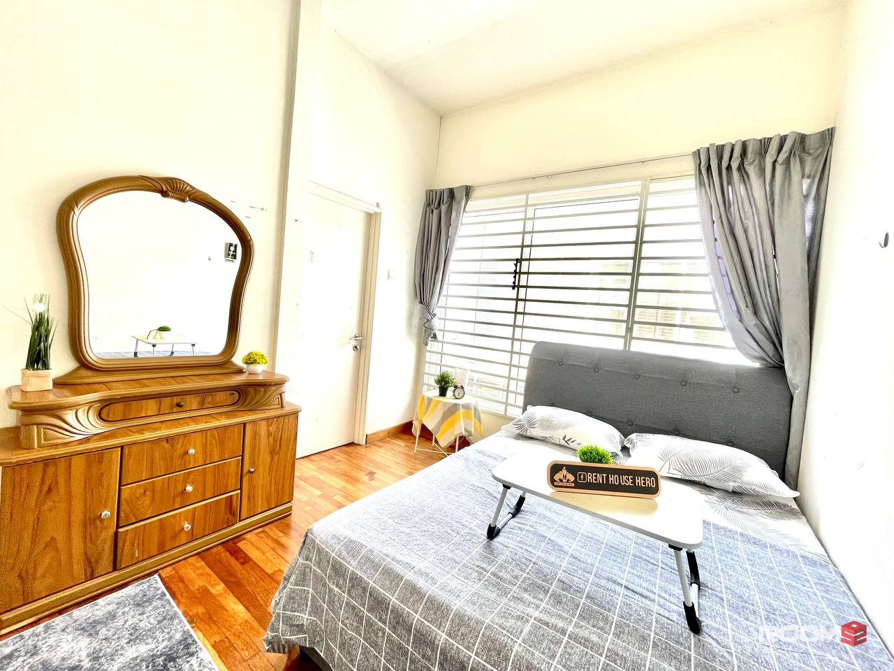 "𝑴𝑰𝑫𝑫𝑳𝑬 𝑹𝑶𝑶𝑴" at [Bandar Mahkota Cheras, Cheras South], Bilik Sewa Cheras Selatan [30% Off 📌] Sunstone Villa,