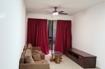 Near ICITY condo MIDDLE room ken rimba FREE WIFI walking distance to train station