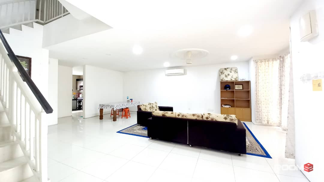 Middle Room at Balakong, Selangor 🔥 👉 Bilik Sewa Balakong [For 𝐅𝐞𝐦𝐚𝐥𝐞 😍] Tmn Mesra Utama, Silk Residence, Tamin
