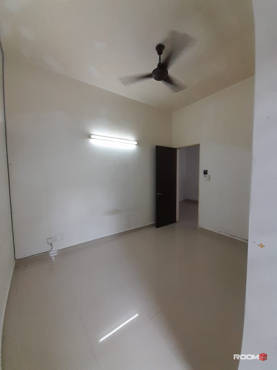 🤩 Available Middle Room with Private Bathroom for Rent at Alam Impian,Shah Alam with High Speed WI-FI & Cleaning Ser