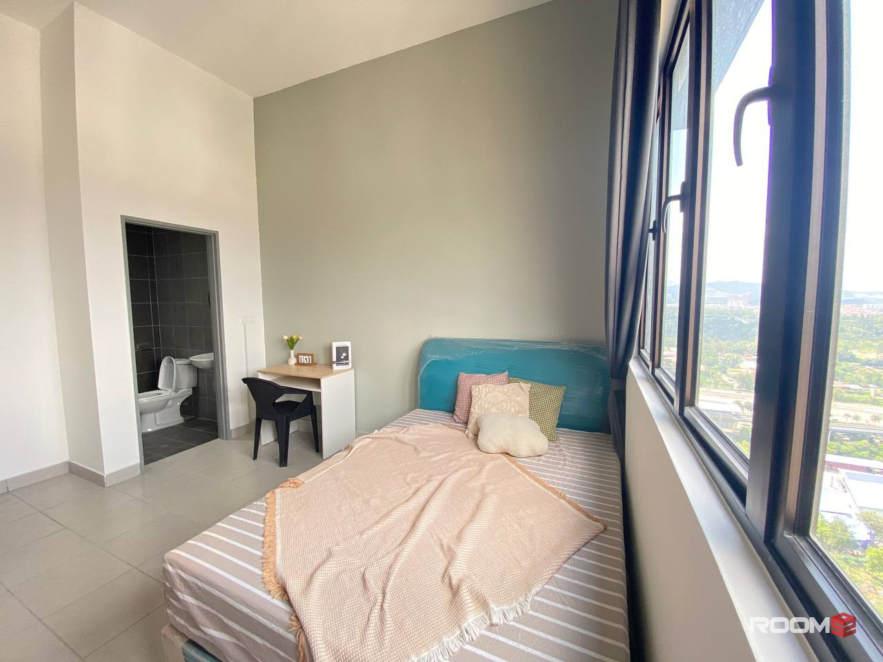 😎🥳Convenient Living for Public Transport Commuters 🚶🏻 near MRT Banar Tun Hussein Onn 🚄🚅