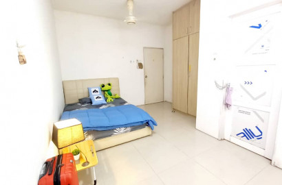 Middle Room at Balakong, Bilik Sewa Balakong [🔥👉 𝐂𝐨𝐮𝐩𝐥𝐞/ 𝐒𝐢𝐧𝐠𝐥𝐞] Tmn Mesra Utama, Cheras Selatan, C180
