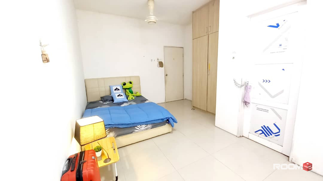 Middle Room at Balakong, Bilik Sewa Balakong [🔥👉 𝐂𝐨𝐮𝐩𝐥𝐞/ 𝐒𝐢𝐧𝐠𝐥𝐞] Tmn Mesra Utama, Cheras Selatan, C180