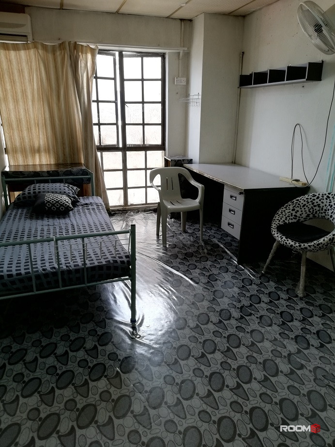 Single room RM450-550 furnished opposite Chinatown