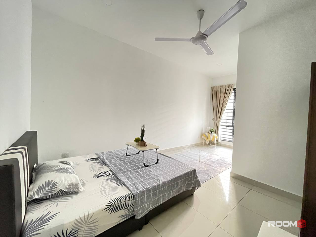 Middle Room at Bandar Puteri Bangi, 🔥 👉 Bilik sewa Bangi [Free WIFI, Near KTM] The Terresse, Bdr Puteri, BSP, Nilai