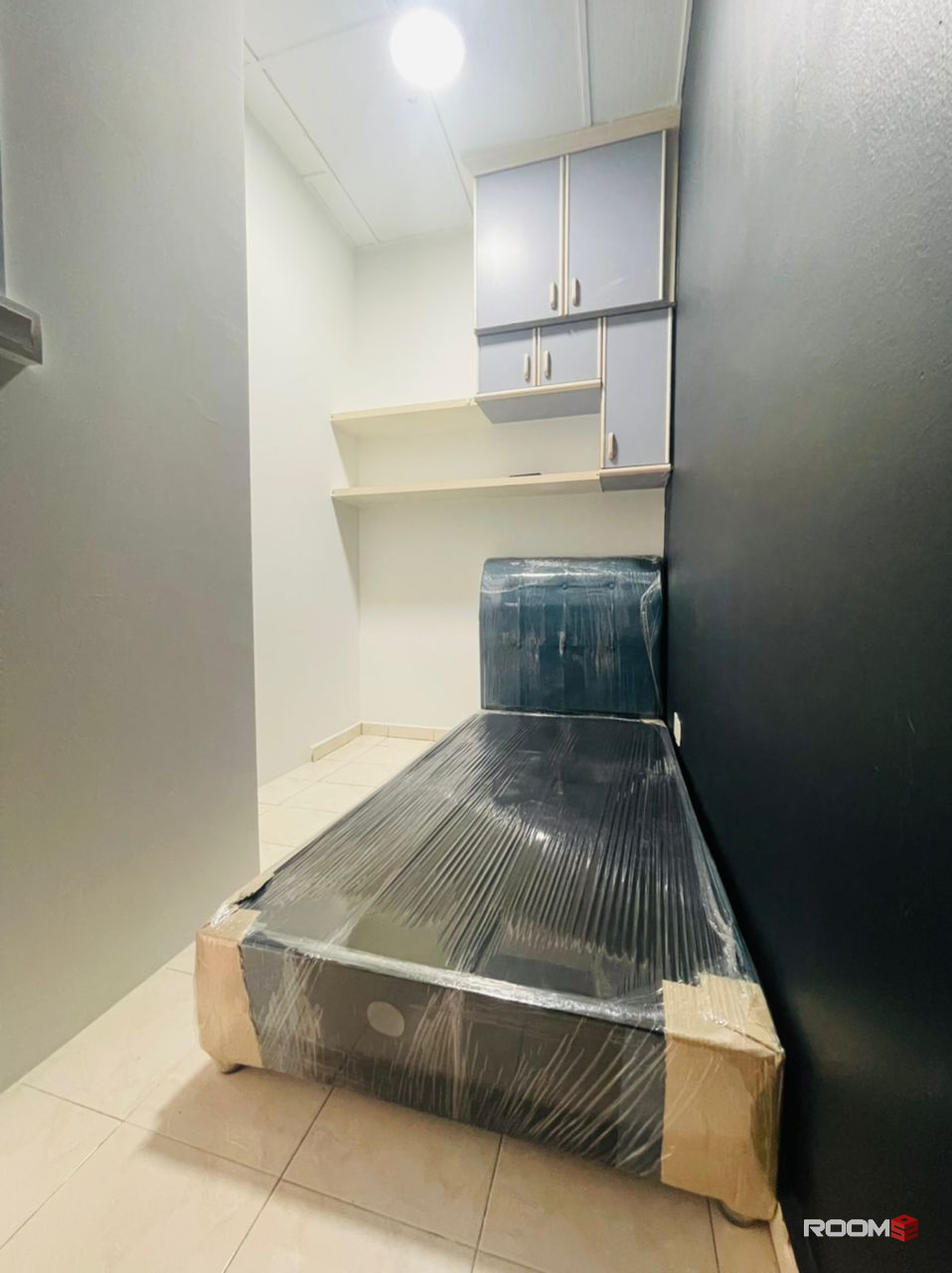 Single Room at Taman Bukit Serdang, Seri Kembangan 🔥 👉 Bilik Sewa Seri Kembangan [30% off] Tmn Bkt Serdang, Serdang