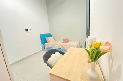 Convenience and Comfort [ Female Unit] ⭐🛋️ : Stay Only 5 Min Walk To MRT Bandar Tun Hussein Onn 🚆