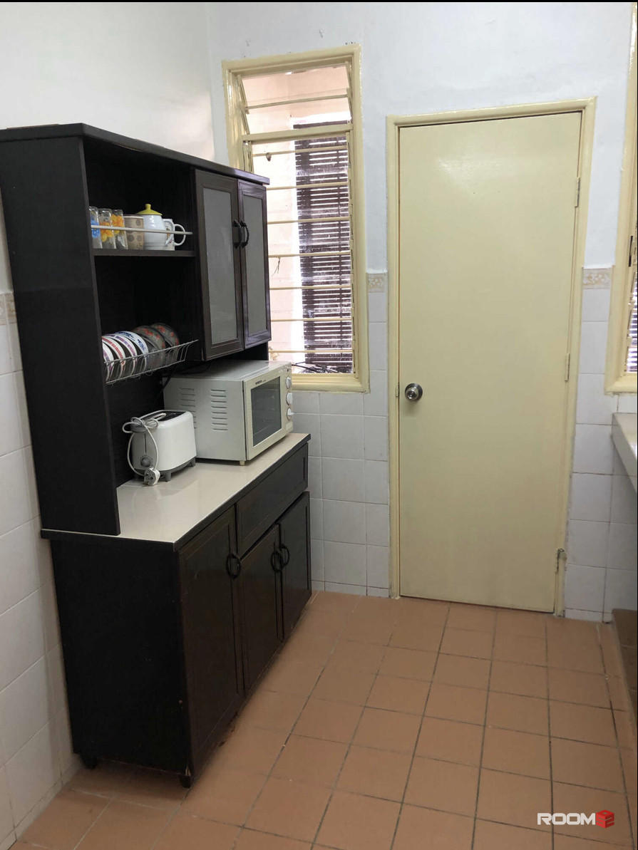 RENT Master Room at Chow Kit Walking to LRT Plaza GM, LRT PWTC & MRL, Plaza GM, Sunway P.Mall💥 Zero Deposit