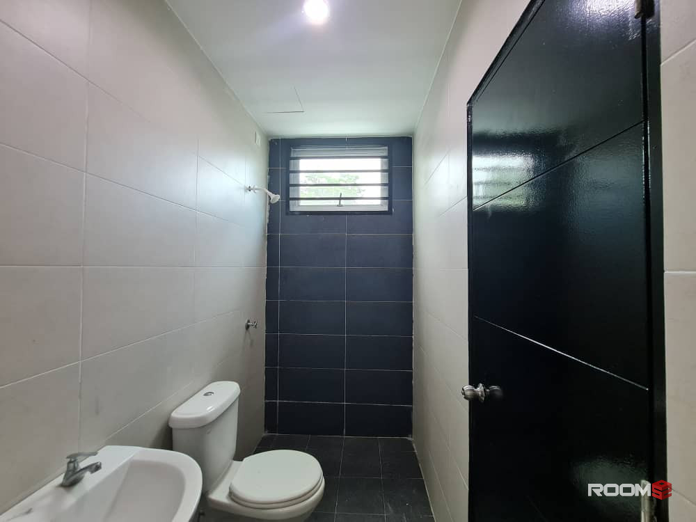 Middle Room at Sendayan. Bilik Sewa Hijayu {Free Utility} AEON, Mydin, KPJ (Area, Offer, Unit, Landmark)