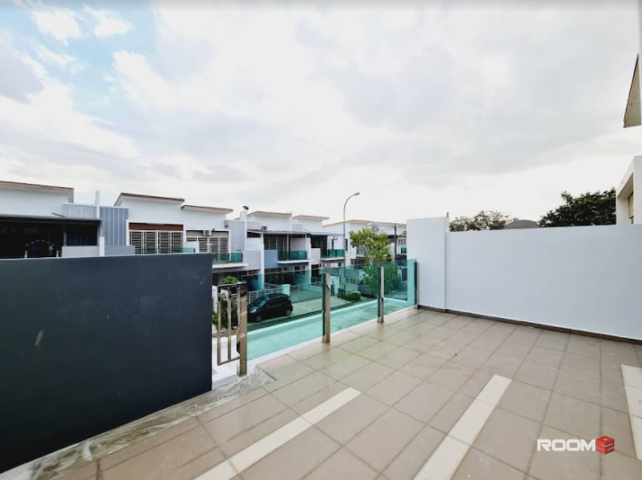 🔥 Hotspot Location 🔥 👉👈 📣 𝑴𝑨𝑺𝑻𝑬𝑹 Room Rent at Kajang, Bdr Tek, Kajang Utama Near to {MRT & KTM 🚊} 📍  Berham