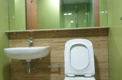 KLCC Fully Furnished Female Unit Master Room For Rent - FREE UTILITIES INTERNET