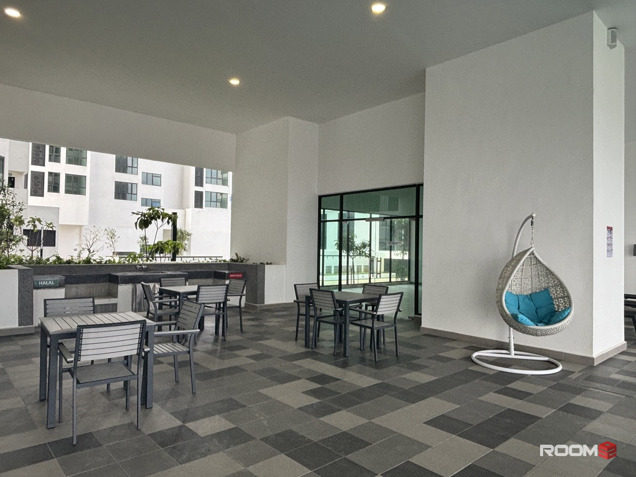🔥EduMetro, USJ 1, Subang, NEW CONDO Medium Room🔥Fully Furnish NEW 10” Mattress Aircond Wardrobe Table Chair