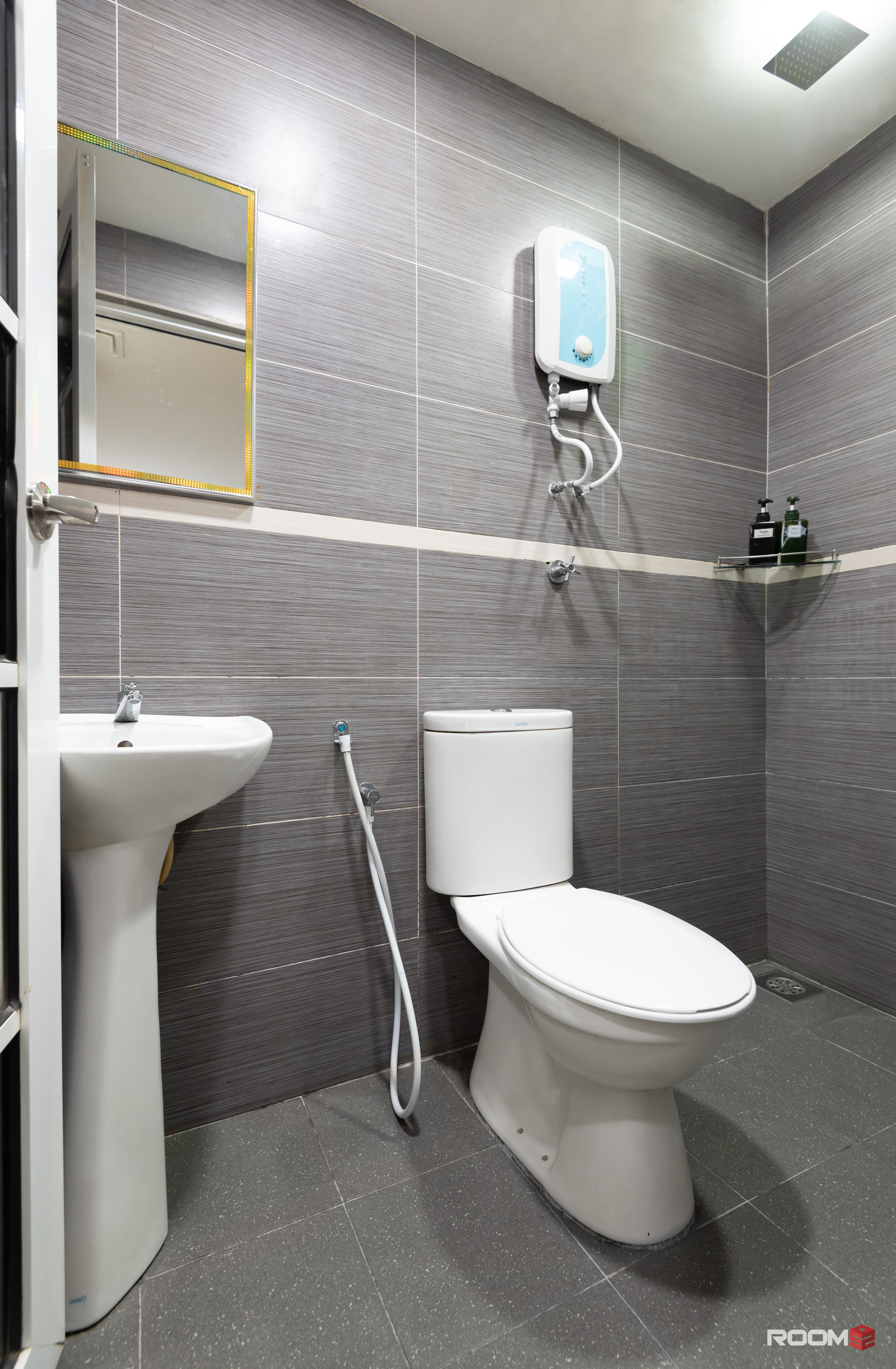 10mins 🚶‍♂️to Subang Parade Mall🛍️Private Single Room in SS15 Near INITI College🎓