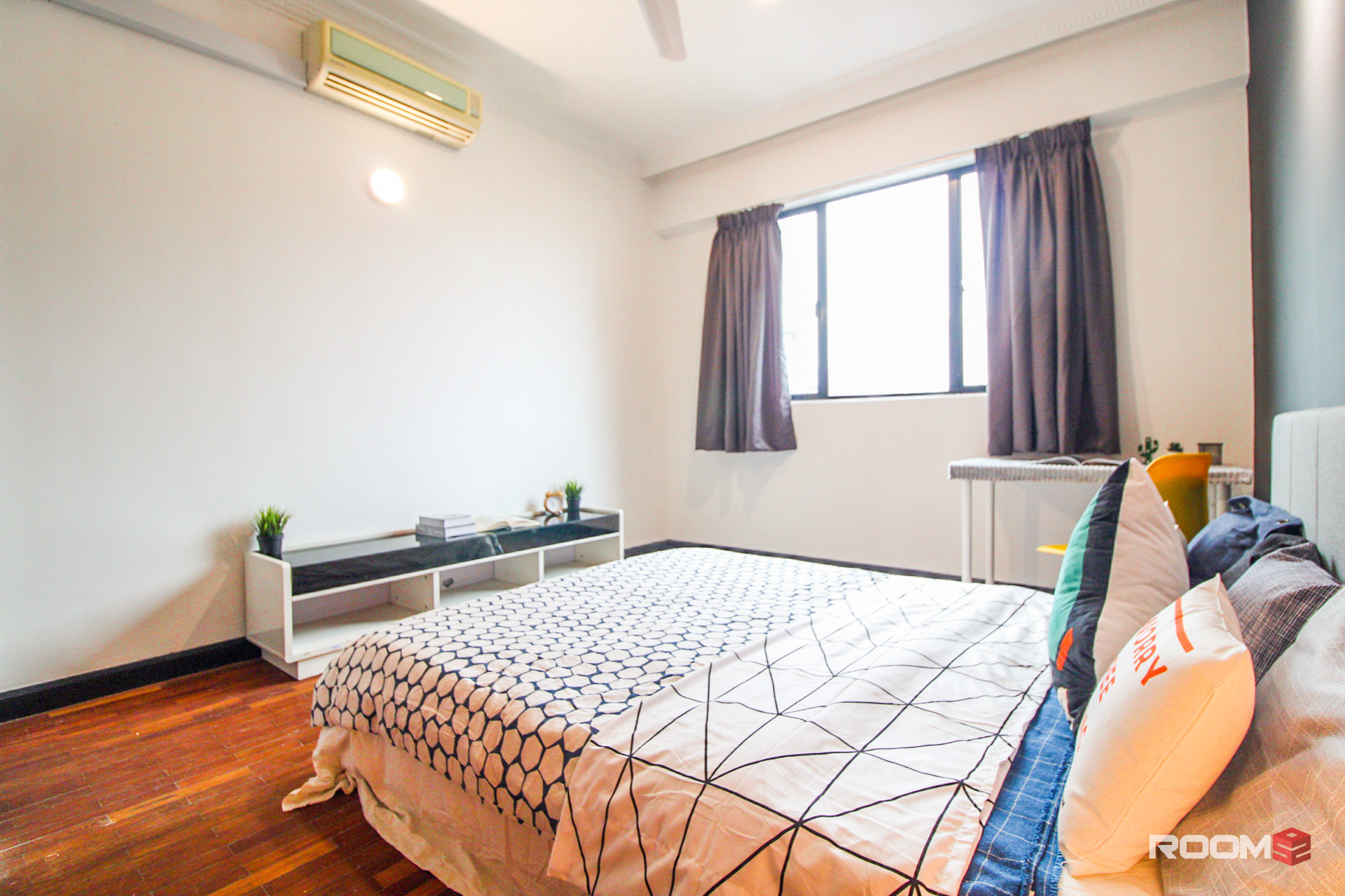 🚇 Walk to LRT PWTC ! Fully Furnished Rooms at Bistari Condominium🛏️