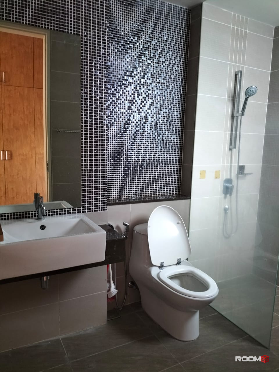🤩PROMOTION!!!! 🤩 HIGH SPEED INTERNET Single Room Fully Furnished Aircond Wardrobe Table Chair Mattress