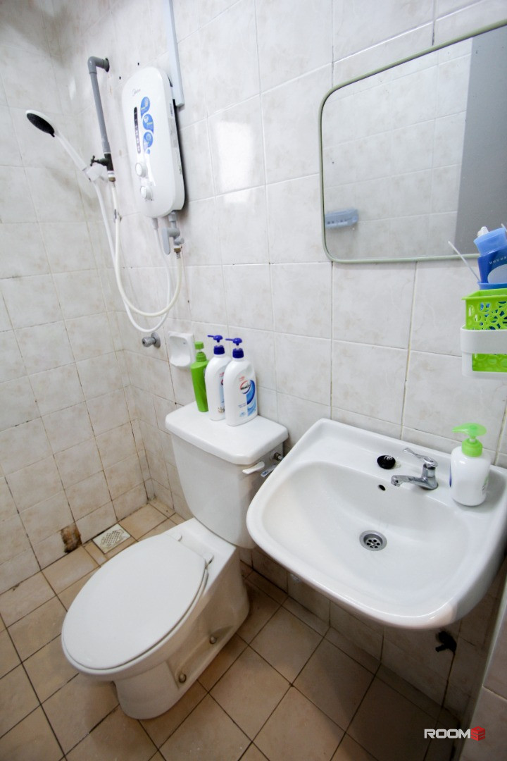 8min to LRT Pudu❗Kenanga Point, Comfort and Convenience Place💥Fully Furnish With Aircond Middle Room, Near Bukit Bintan