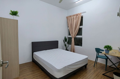 ⭐Spacious 3.5m x 3.0m (115 sq ft) queen room @ Arte Kuchai Lama