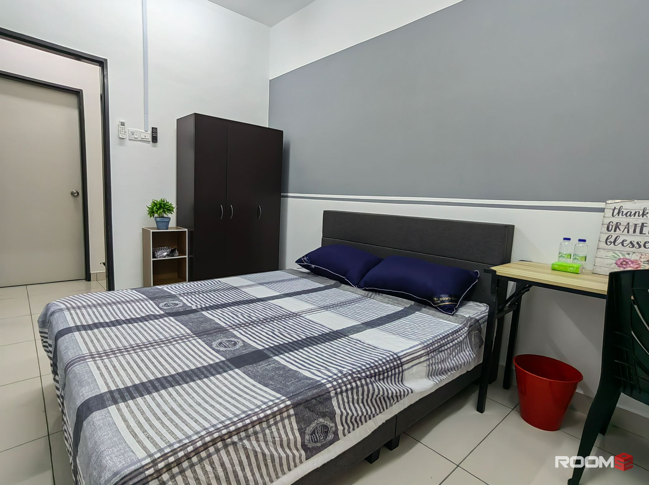 2.55m x 3.67m (101 sq ft) Deluxe Queen Room Spring Avenue Kuchai Lama