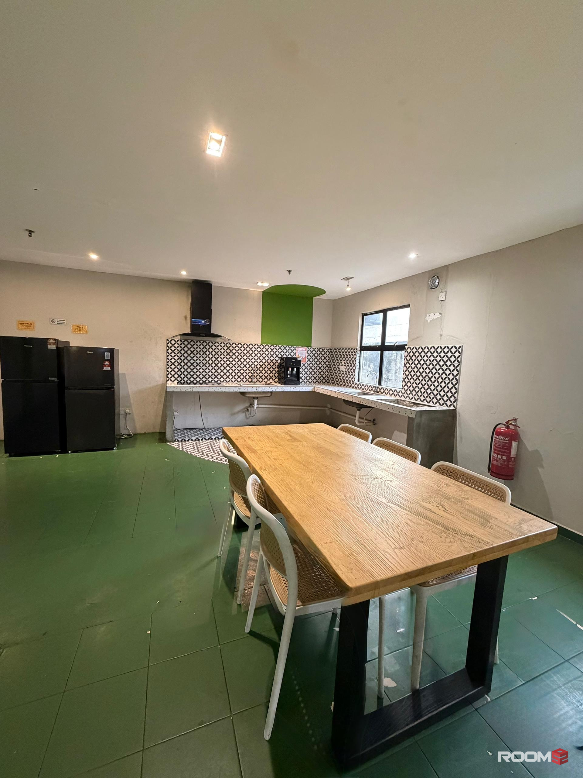Pudu Master Room For Rent - Walking Distance To LRT Pudu , Move In Ready