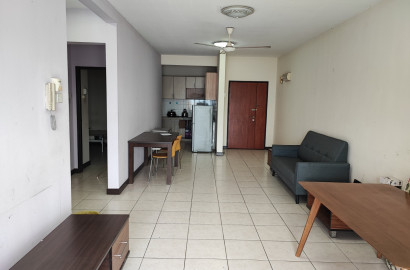 Master room for rent at cova villa, kota damansara