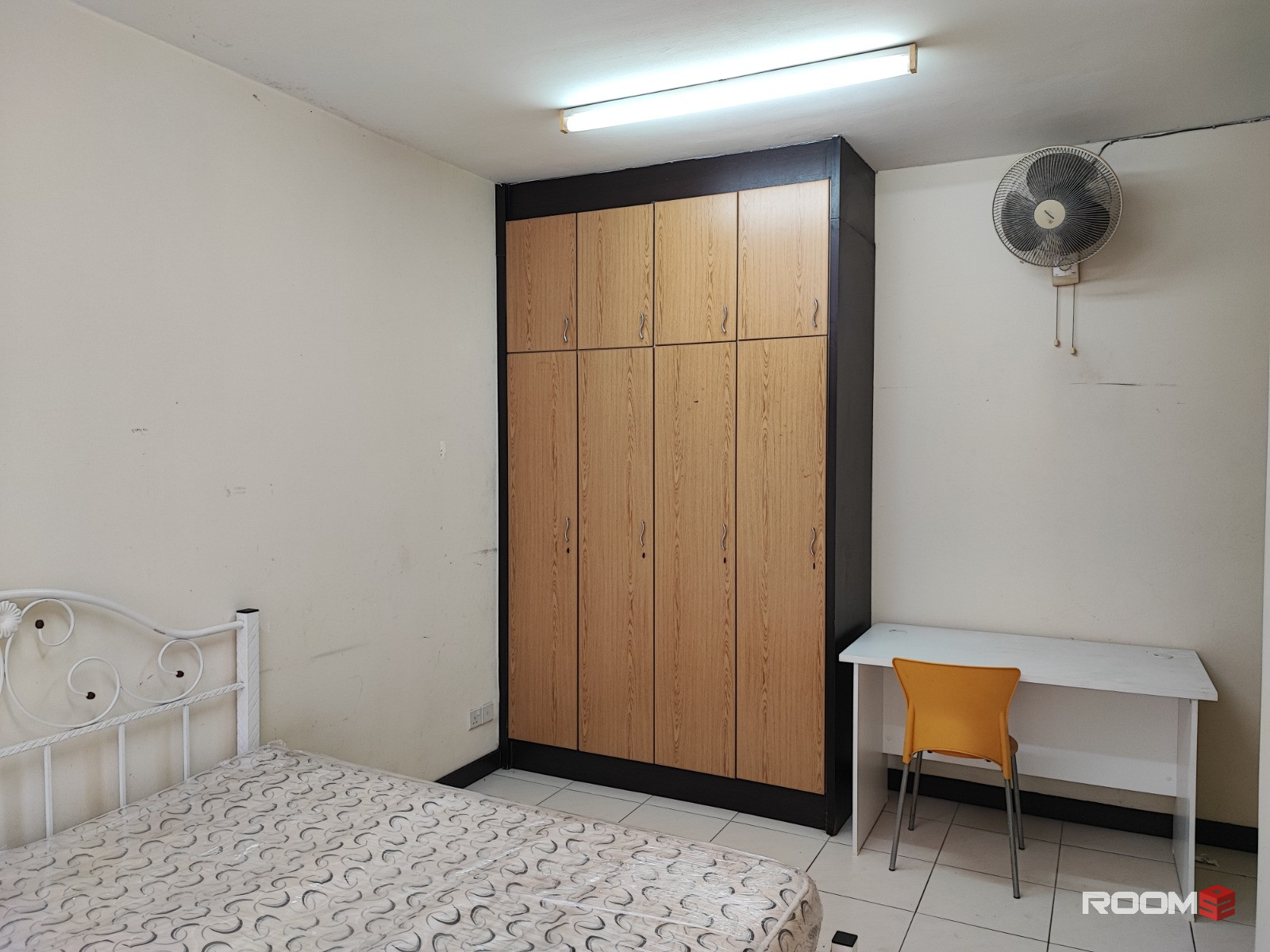 Master room for rent at cova villa, kota damansara