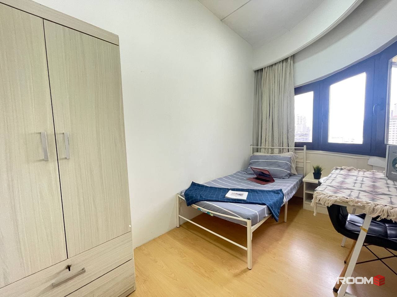 Hurry Up! Single room for rent at Villa Puteri Condominium with High Speed WIFI
