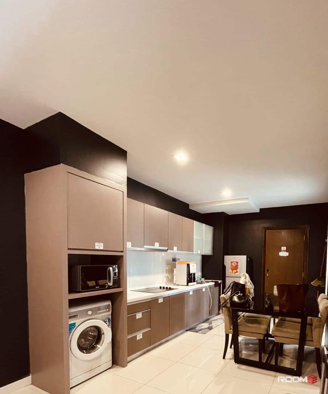 Hard To Find Room Without Deposit 😪? Move To PWTC Area 👝🤩 Near to LRT PWTC & KTM Putra 🚄