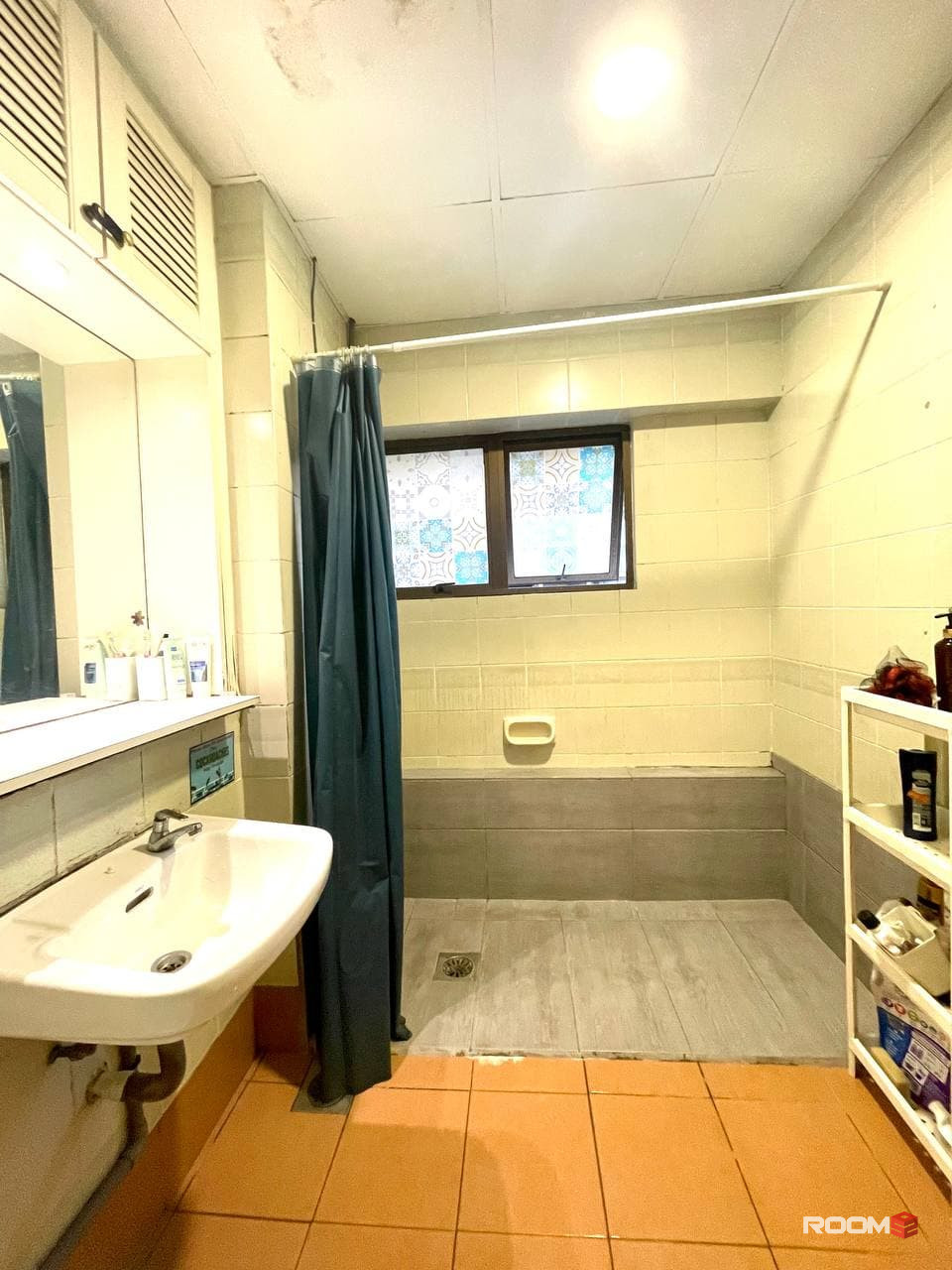 Hurry Up! Single room for rent at Villa Puteri Condominium with High Speed WIFI