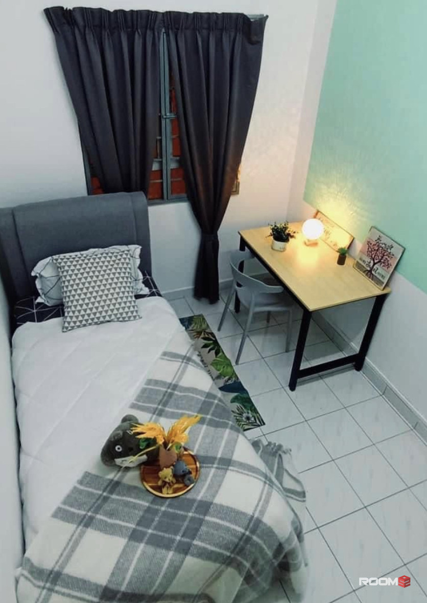 Room Available For Rent at Setia Alam, Shah Alam with High Speed WI-FI