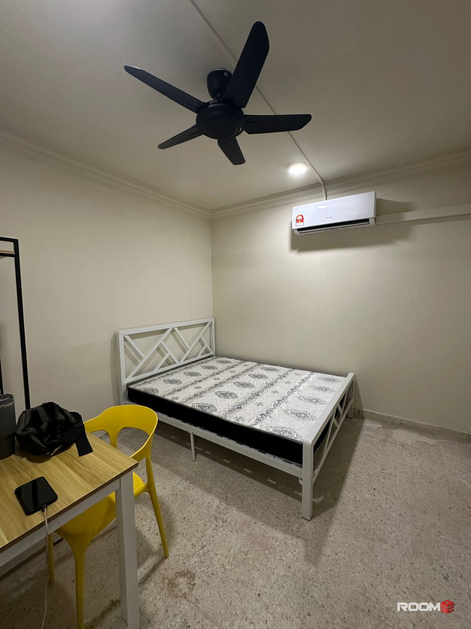 FEMALE UNIT Single Room at SS1, Petaling Jaya 5 mins walk toLRT Taman Bahagia 📣📣 Fully Furnished,High Speed Wifi