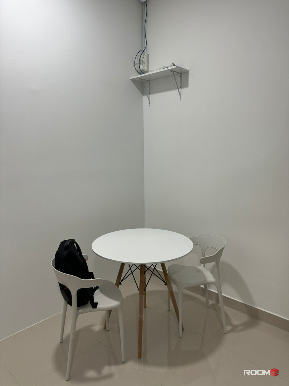 🔥VERANDO RESIDENCY, PJ, NEW CONDO MASTER Room🔥Fully Furnish NEW 10” Mattress Aircond Wardrobe Table Chair
