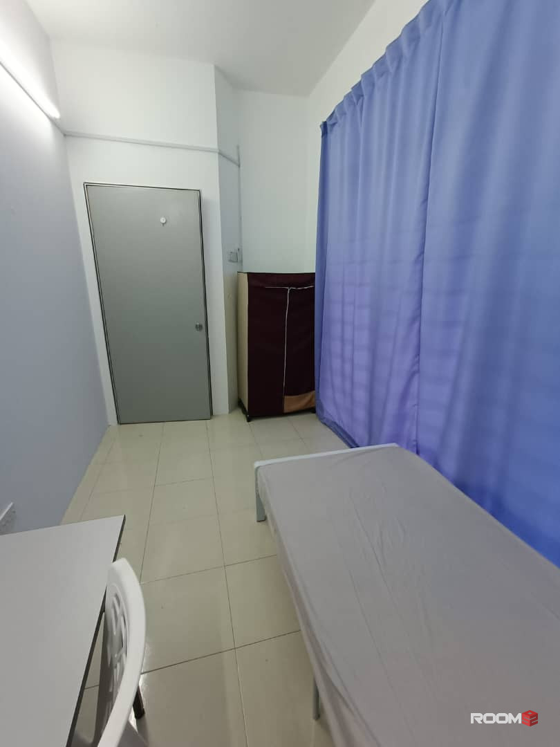 Female Unit Middle Room at Setia Alam , Klang HOTUNIT