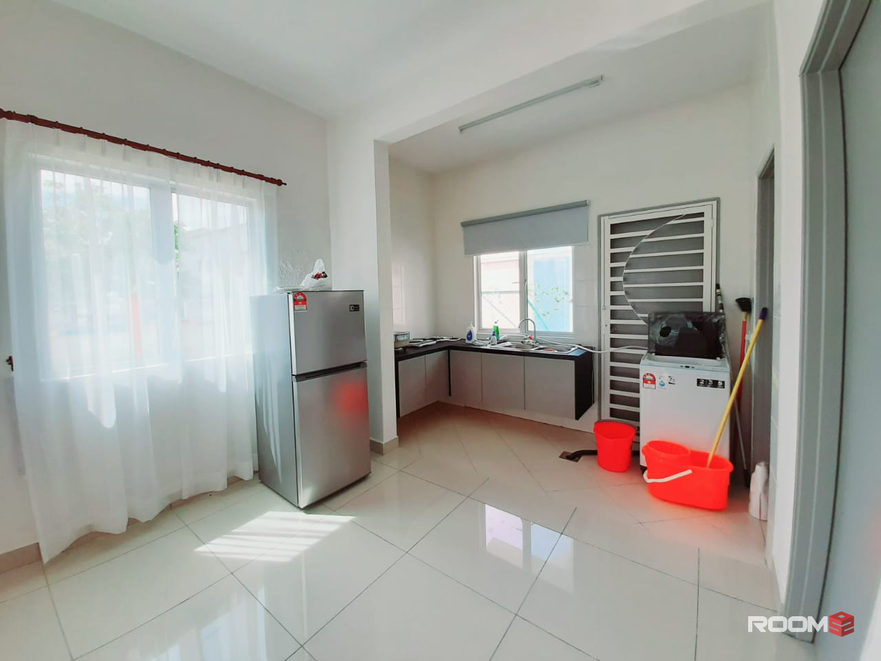 Middle Room at Seremban 2, Seremban, Bilik Sewa Seremban 2 (🔥 👉 AIRCOND, FREE WIFI) Saujana Tropika, Centrio, AEON, MY