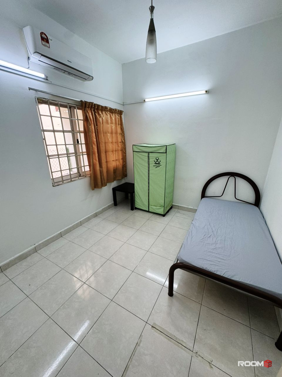 NEAR MRT MUTIARA DAMANSARA SINGLE ROOM