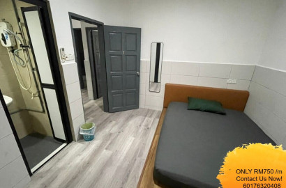 📌( Rm 300 Booking Fees ONLY ) 🌈Super Nice Master Room ( Private Bathroom )🎈 at Taman Kolam Air, Johor Bahru