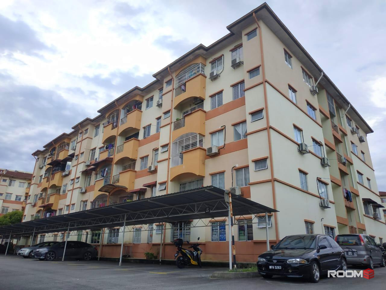FULL FURNISHED PRIVATE MEDIUM ROOM @ Cheras Intan Apartment, Batu 9 Cheras