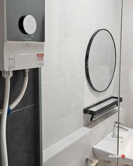 Lavile Maluri Master Room For Rent