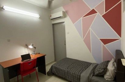 📍Convenient Location ✨Big Single Room with Attached Bathroom for rent