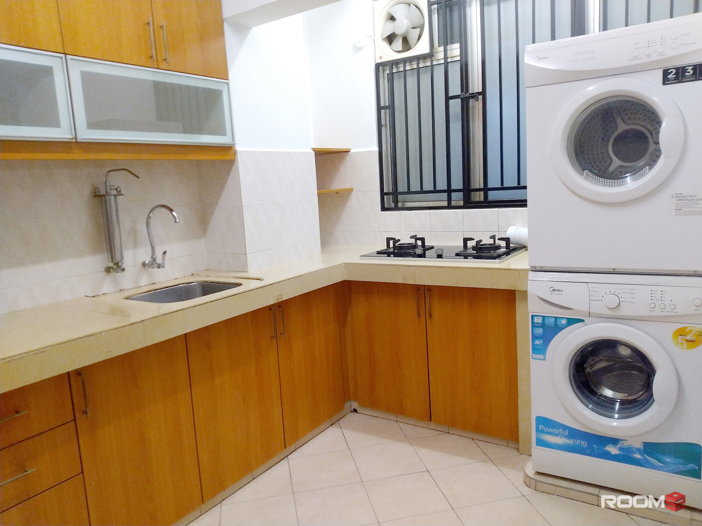Bukit Jalil - All Female Unit - Middle Room For RENT ( CHINESE FEMALE ONLY )