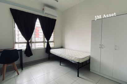 Nice and Clean Middle Room