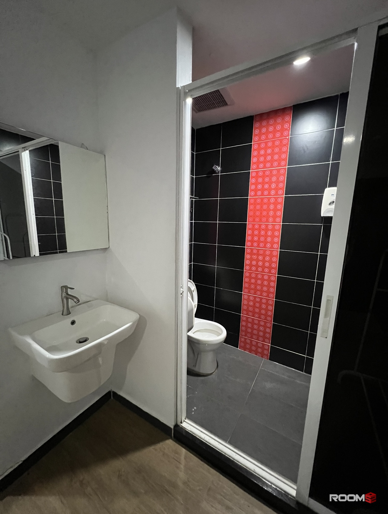✨"Transit Hub Living✨: 5-Minute Walk to LRT Kelana Jaya🚝 Few Station to KL Sentral❗️RM540❗️