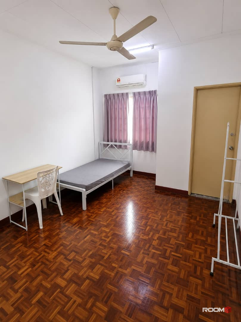 🚗 6 Mins To Econsave Bukit Kemuning 🛍️ | 🏡 Fully Furnished Medium Room @ Kota Kemuning 🔥