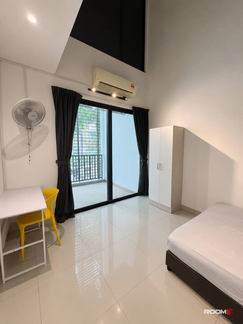 💃 Female Only 🚺 Fully Furnished Room For Rent @ I-Residences 💞 | 🏃‍♀️‍➡️ Walk to Central i-City Mall 🛒