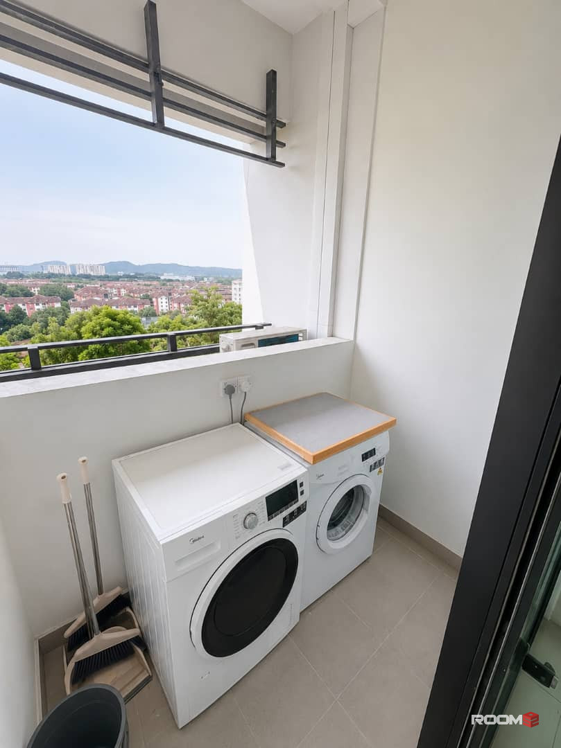 💃 Female Only 🚺 Fully Furnished Room For Rent @ I-Residences 💞 | 🏃‍♀️‍➡️ Walk to Central i-City Mall 🛒