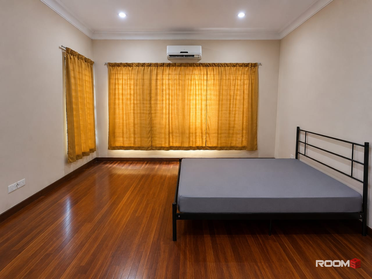 🏡 Spacious Master Room with Private Bathroom @ Alam Impian ❤️ | 🚗 5-7 Mins to AEON BiG Seksyen 23 🛍️🛒
